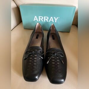 Array Sweet Pea Black Woven Loafer Flats – New in Box
